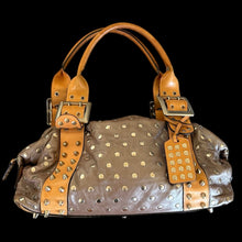 Load image into Gallery viewer, be & de stud bag