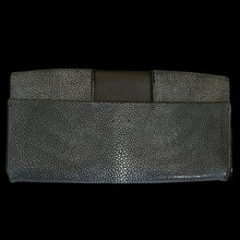 Load image into Gallery viewer, perrin stingray clutch
