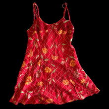 Load image into Gallery viewer, victoria’s secret floral slip
