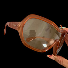 Load image into Gallery viewer, illusion orange sunglasses
